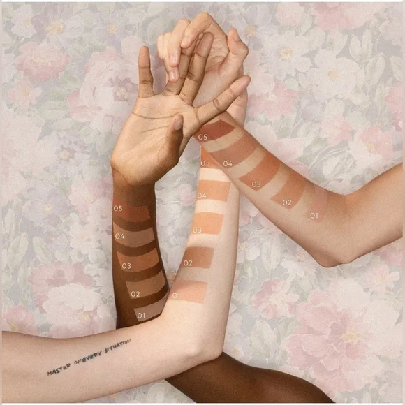 Gucci Eclat Soleil Luminos Bronzer - 02 Light - Picture 2 of 2